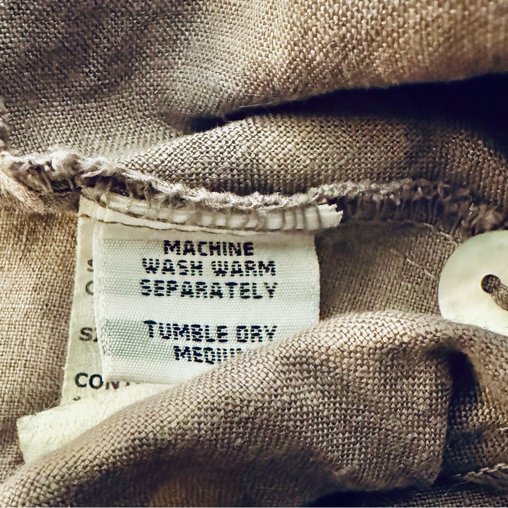 Cut Loose 100% Linen Button Front Shirt in Taupe Polka Dot Bottom Half Pleated - Picture 6 of 8